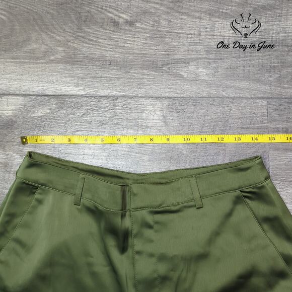 Nicole Miller Ruched Leg Cargo Style Pants Size 8 - Picture 3 of 6